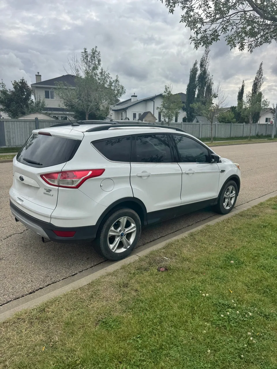 Ford Escape 2013 photo 2