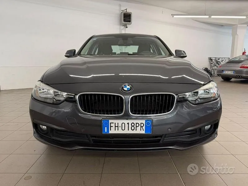 BMW 3 Series 2017 photo 2