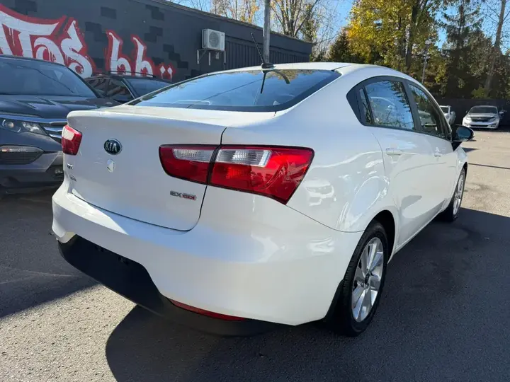Kia Rio 2016 photo 2