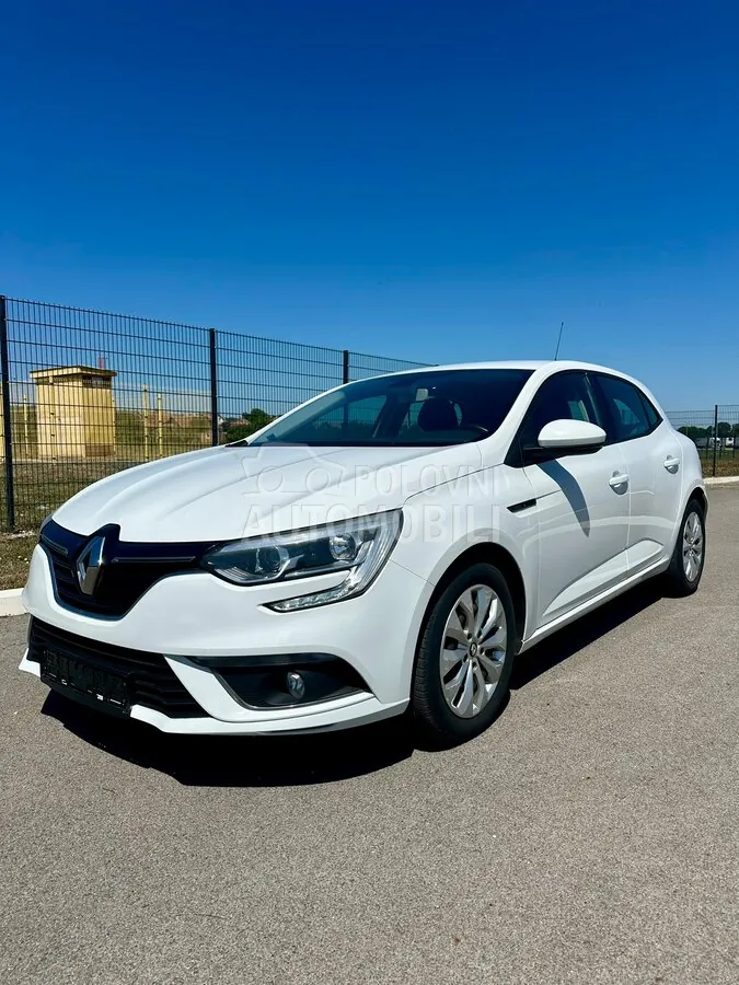 Renault Megane 2018 photo 2