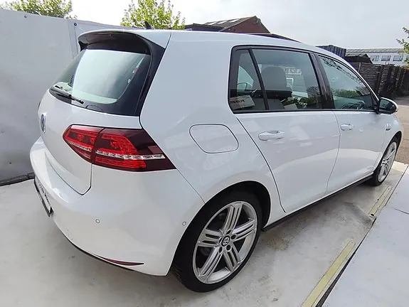 Volkswagen Golf 2016 photo 3