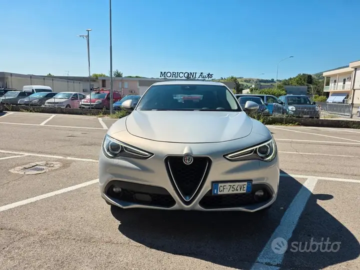 Alfa Romeo Stelvio 2021 photo 4
