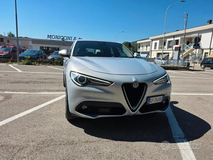Alfa Romeo Stelvio 2021 photo 5