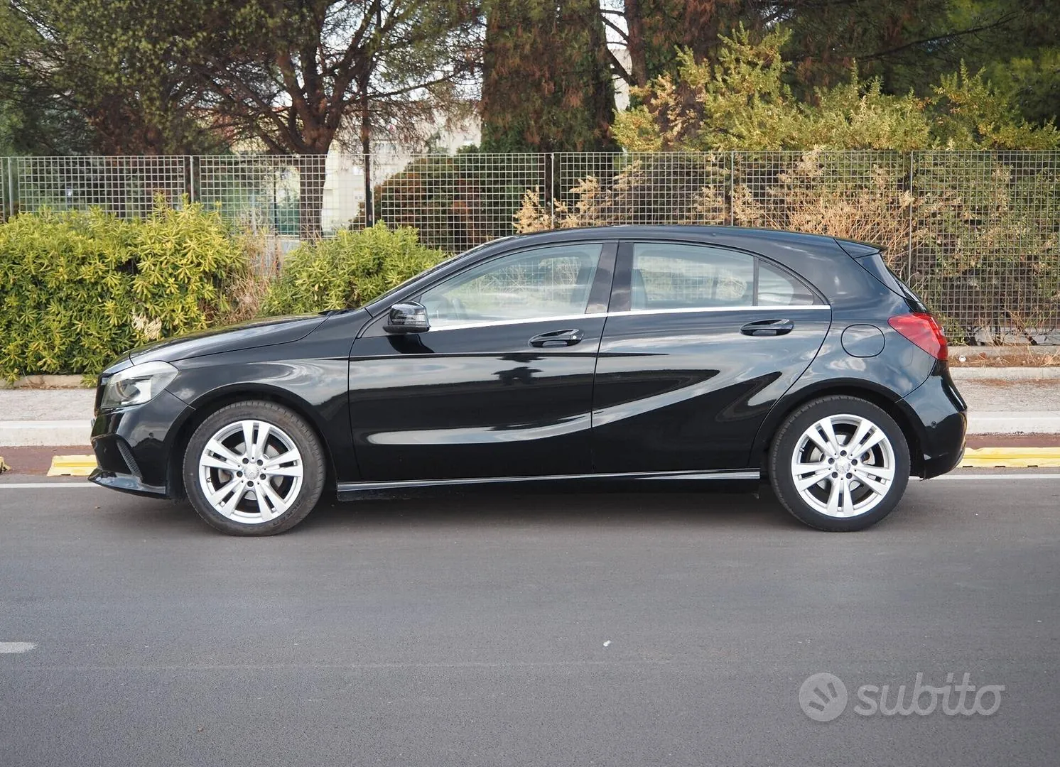 Mercedes-Benz A180D 2016 photo 3