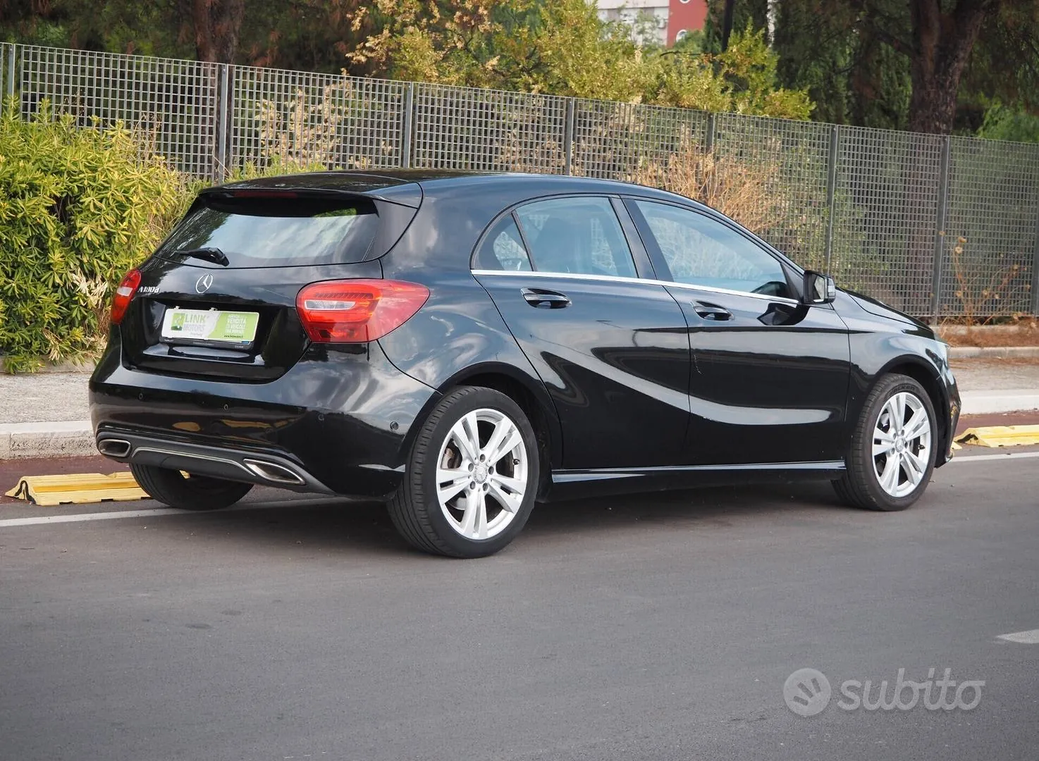 Mercedes-Benz A180D 2016 photo 2