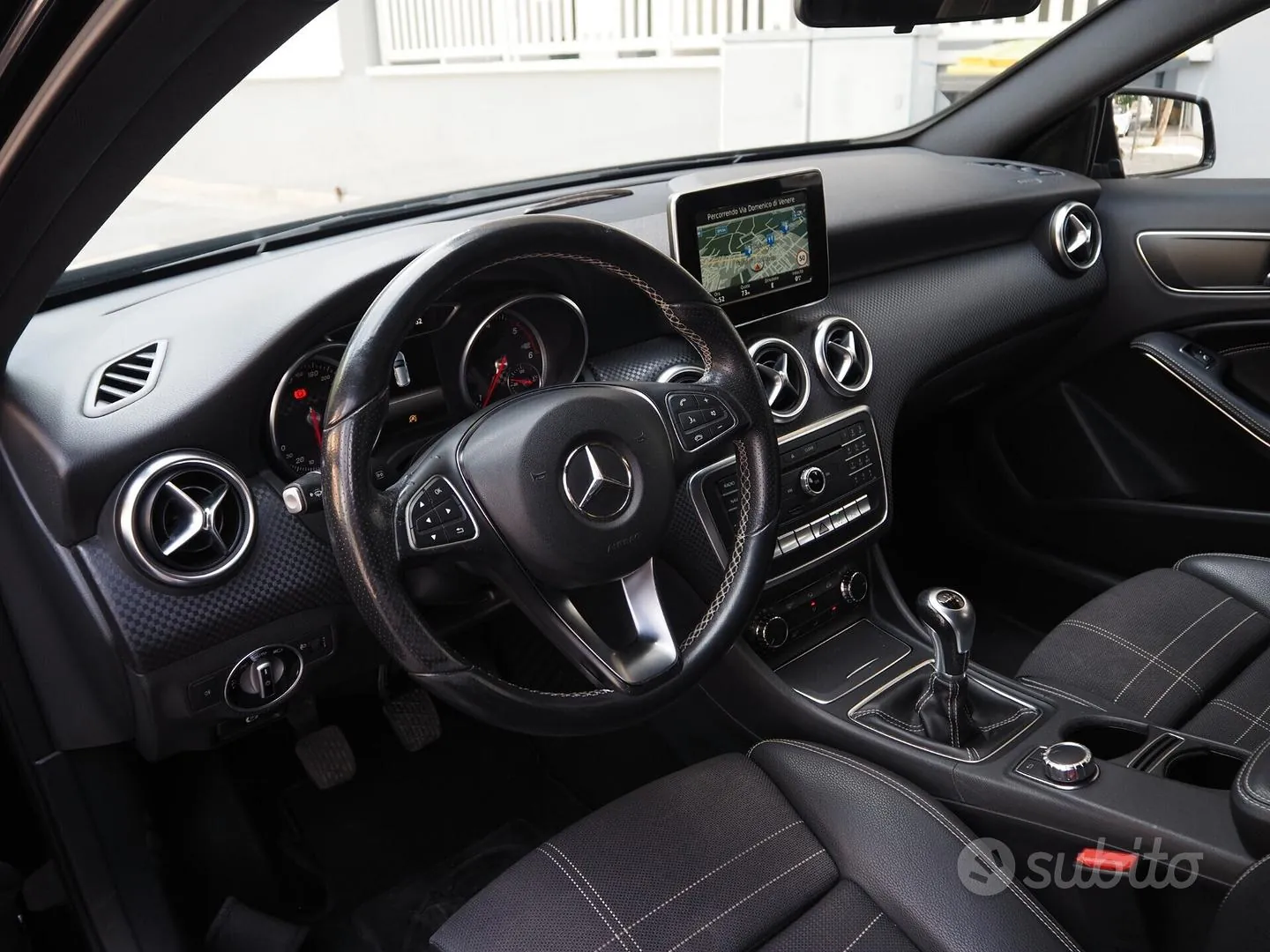 Mercedes-Benz A180D 2016 photo 4