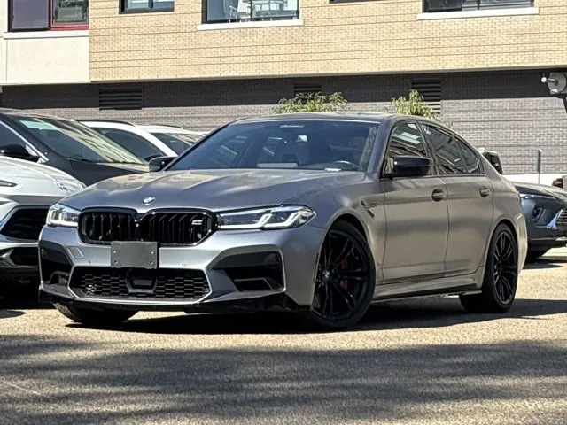 BMW M5 2022 photo 2