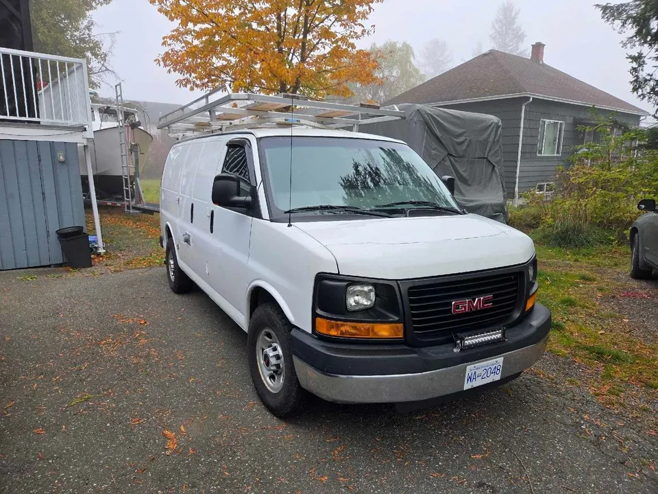 GMC Savana