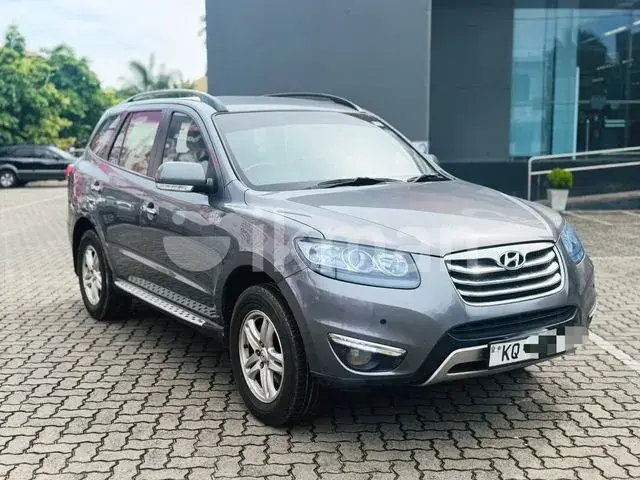 Hyundai Santa Fe 2011 photo 2