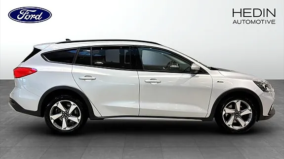 Ford Focus 2022 photo 3