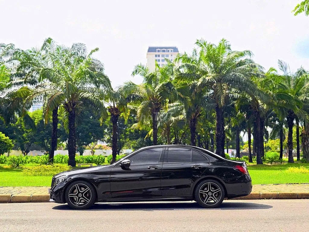 Mercedes-Benz C-Class 2021 photo 3