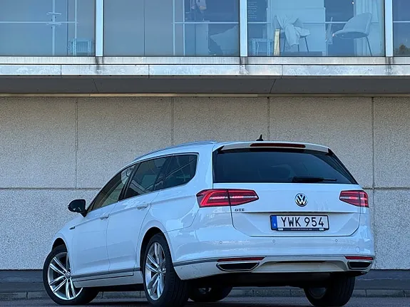 Volkswagen Passat 2018 photo 3