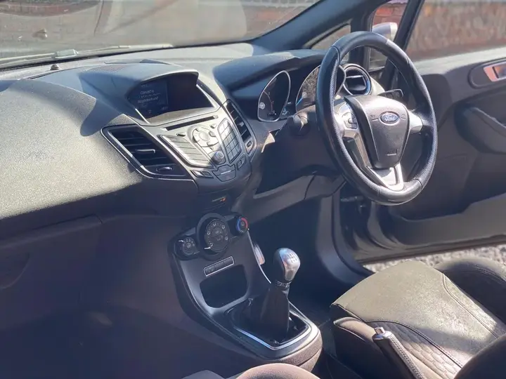 Ford Fiesta 2016 photo 4