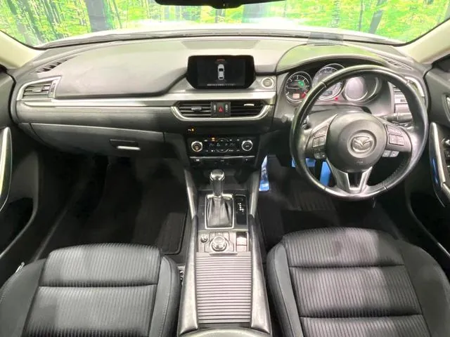 Mazda Atenza Wagon 2015 photo 2