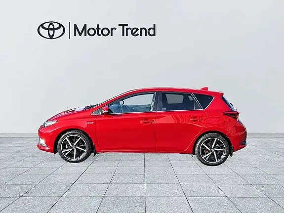 Toyota Auris 2018 photo 4