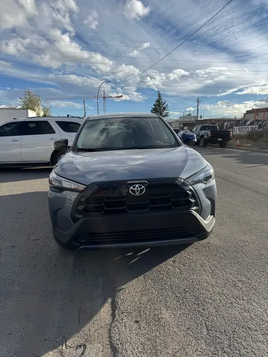 Toyota Corolla Cross 2026 photo 2