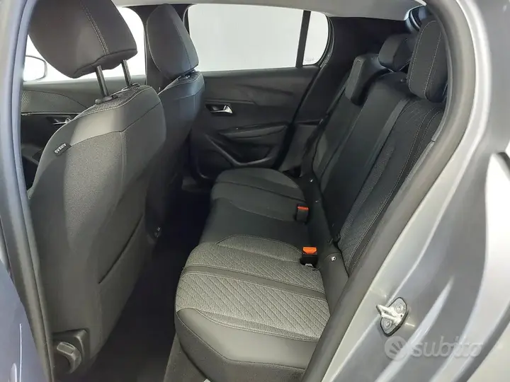 Peugeot 208 2025 photo 4