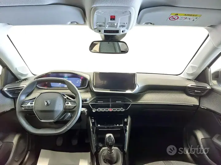 Peugeot 208 2025 photo 5