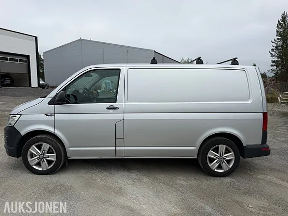 Volkswagen Transporter 2017 photo 2