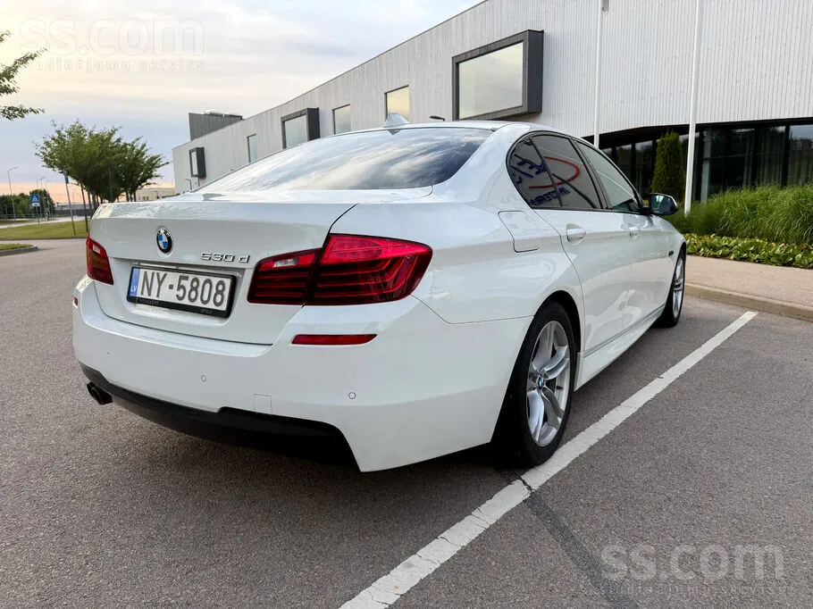 BMW 530D 2016 photo 2