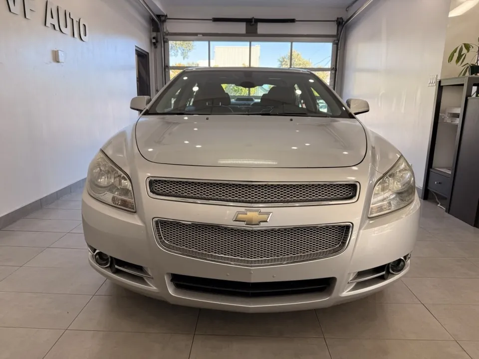Chevrolet Malibu 2011 photo 2