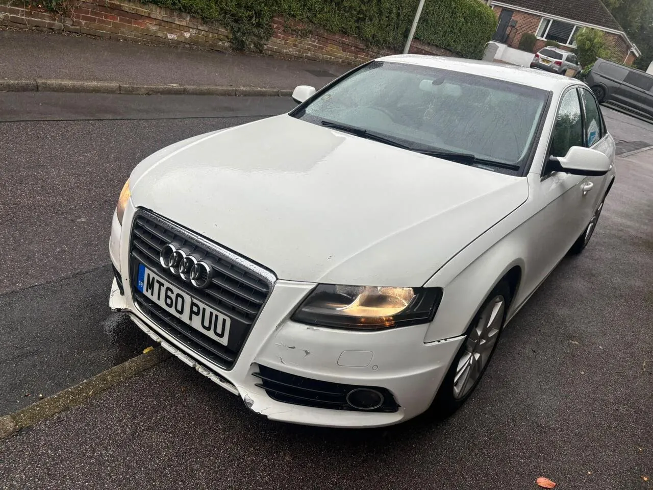 Audi A4 2011 photo 2