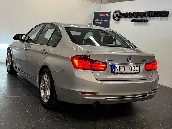 BMW 320I 2013 photo 4