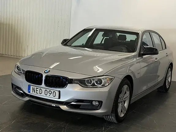BMW 320I 2013 photo 3