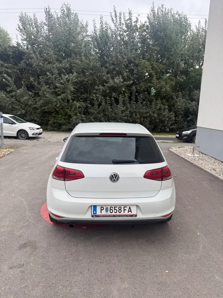 Volkswagen Golf 2013 photo 2