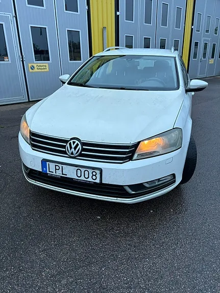 Volkswagen Passat 2011 photo 3