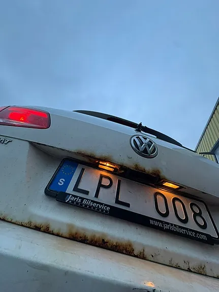 Volkswagen Passat 2011 photo 4