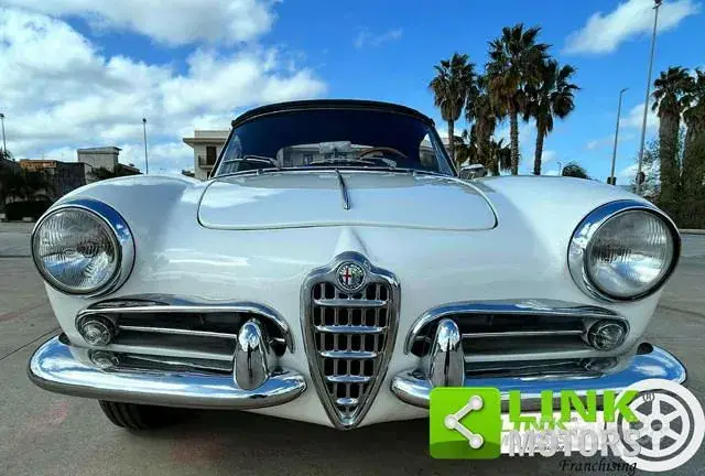Alfa Romeo Giulietta 1960 photo 3