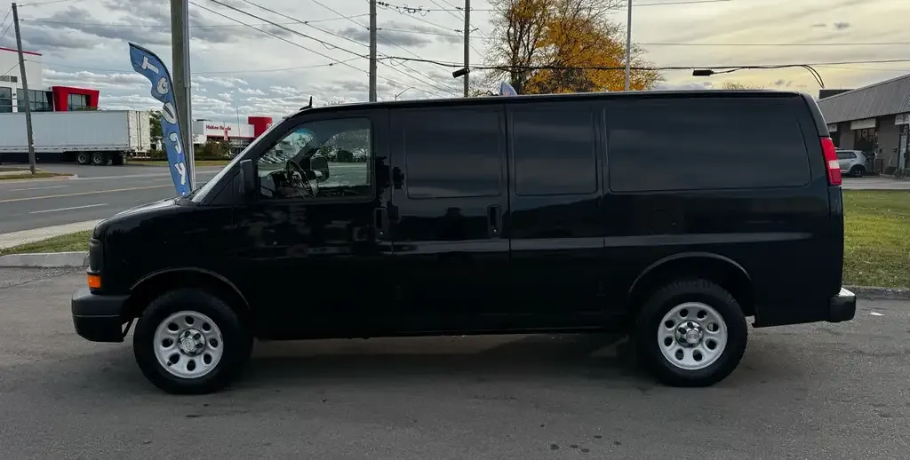 Chevrolet Express 2012 photo 3