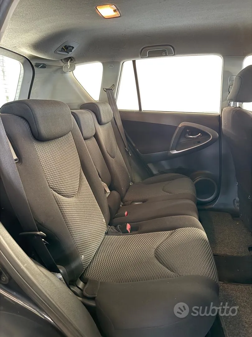 Toyota Rav4 2007 photo 5