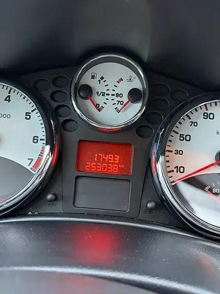 Peugeot 207 2008 photo 5