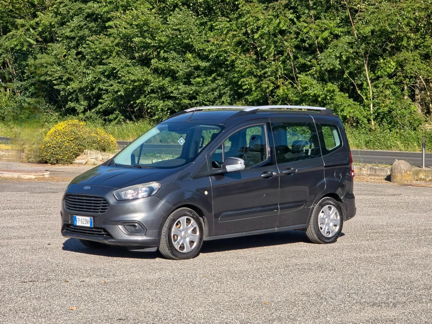 Ford Tourneo Courier 2018 photo 3