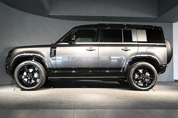 Land Rover Defender 2026 photo 3