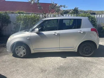 Suzuki Swift 2007 photo 4