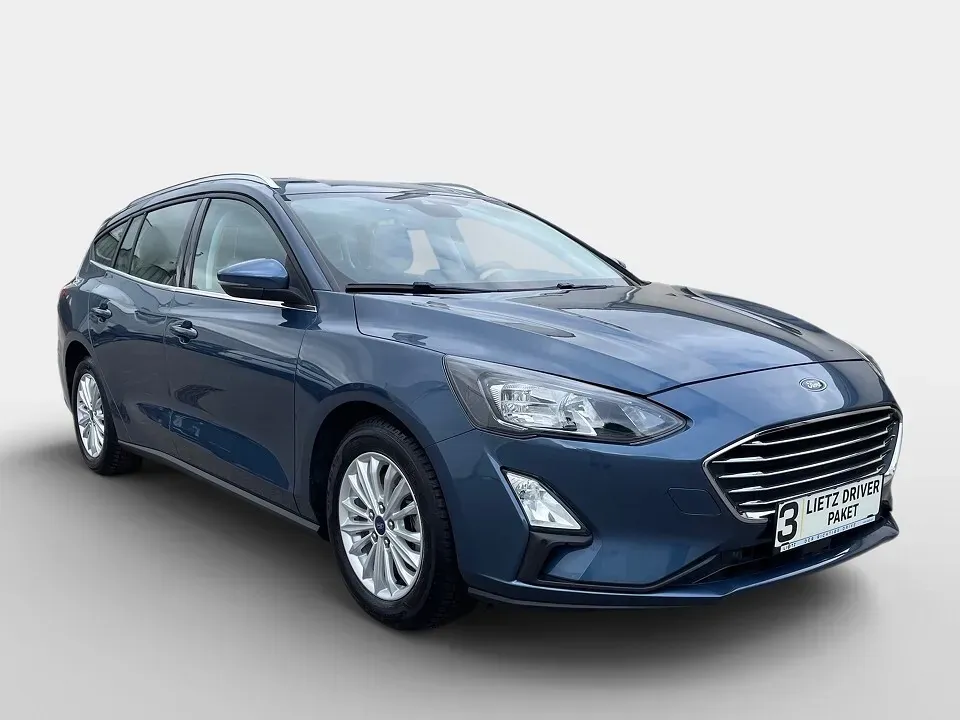 Ford Focus 2021 photo 2