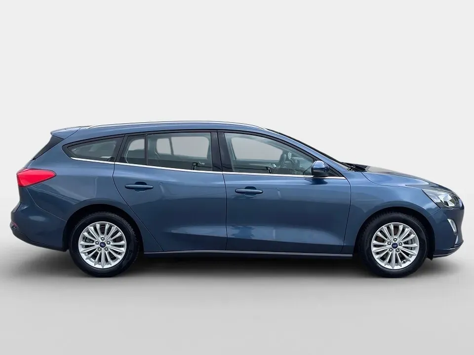 Ford Focus 2021 photo 3