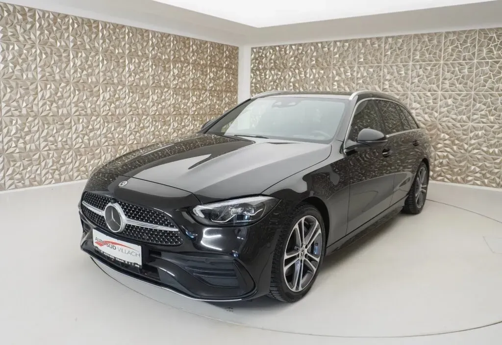 Mercedes-Benz C-Class 2022 photo 2
