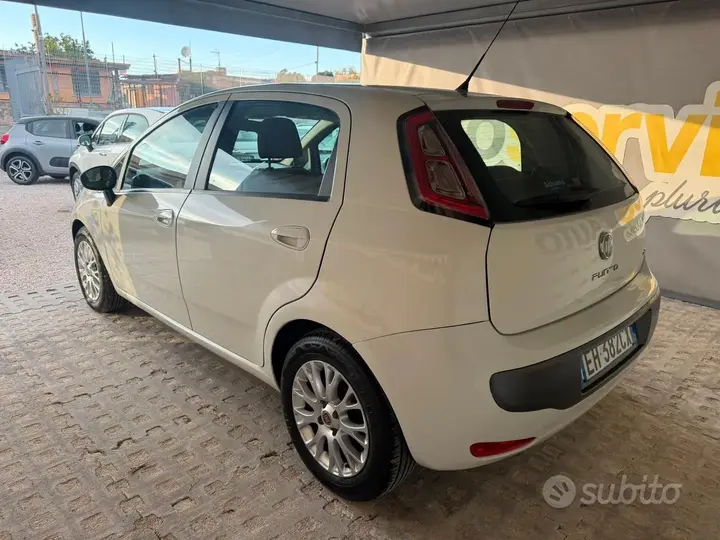 Fiat Punto Evo 2011 photo 4