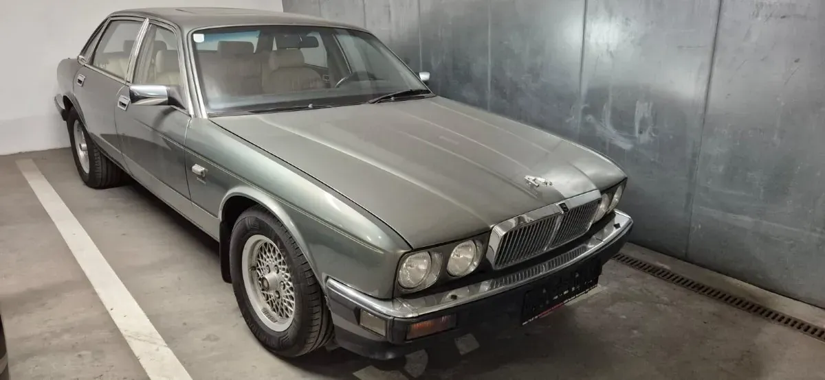 Jaguar Sovereign