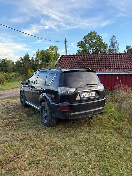 Mitsubishi Outlander 2011 photo 4