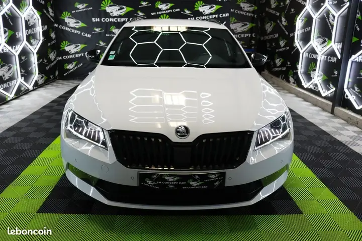 Skoda Superb 2017 photo 5