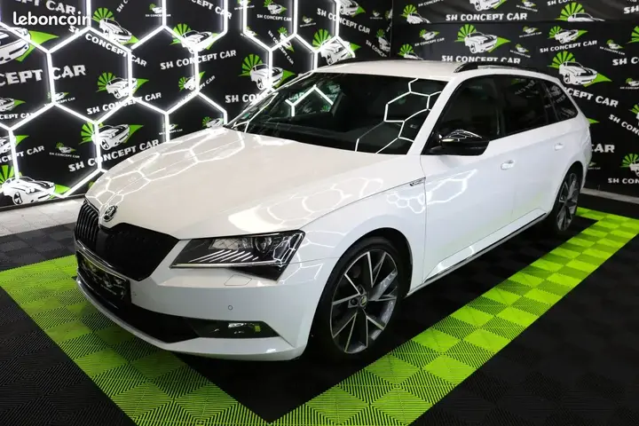Skoda Superb 2017 photo 4