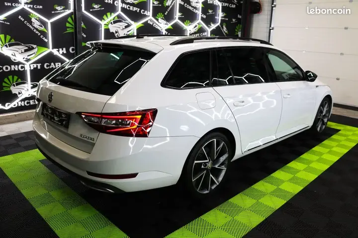Skoda Superb 2017 photo 2