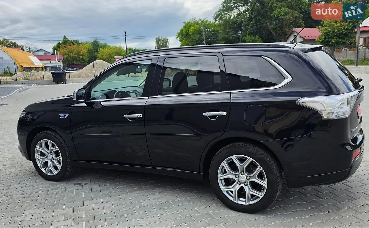 Mitsubishi Outlander 2014 photo 5