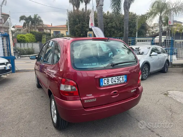 Renault Megane Scenic 2002 photo 5