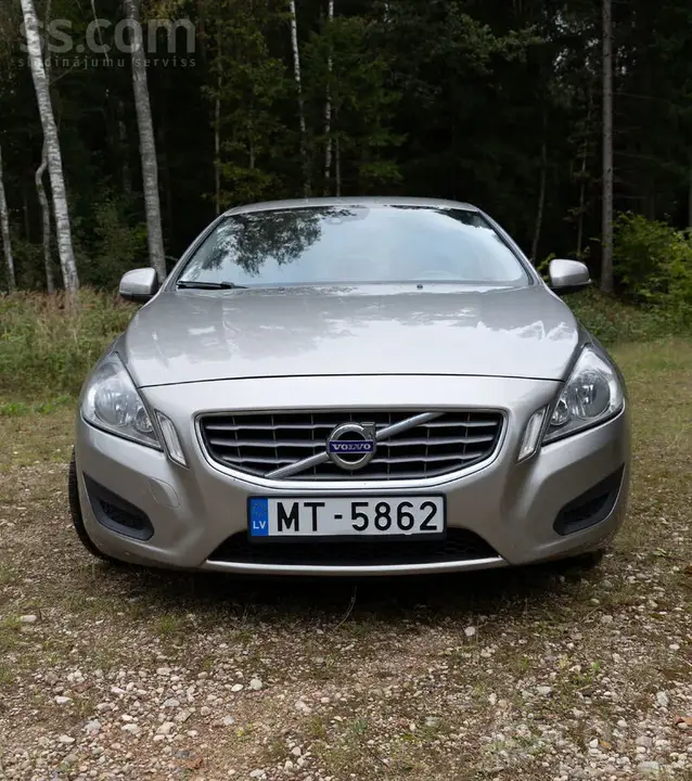 Volvo S60 2012 photo 4